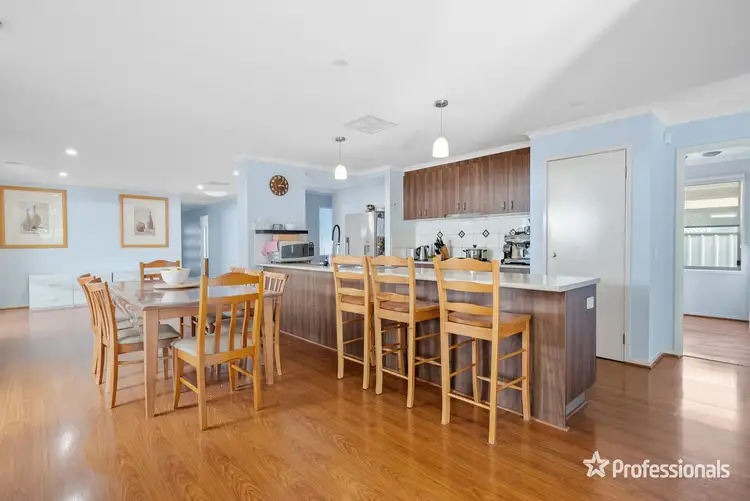 Second view of Homely house listing, 7 Chifley Circuit, Burnside Heights VIC 3023