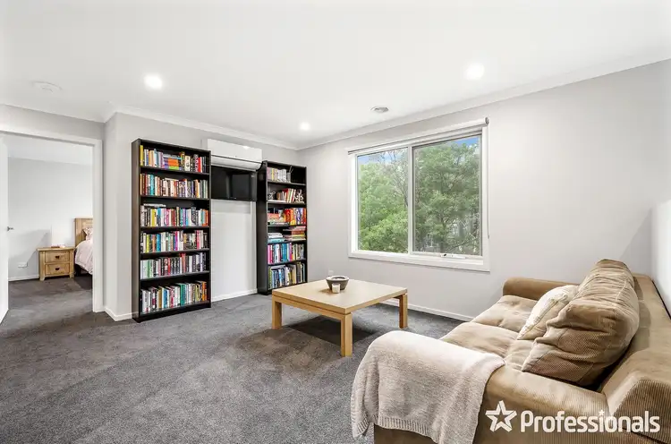Second view of Homely house listing, 8 Dixon Place, Lilydale VIC 3140