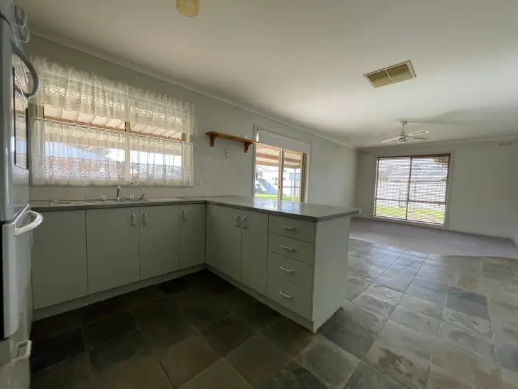 Fifth view of Homely house listing, 10 Gerrish Court, Mooroopna VIC 3629