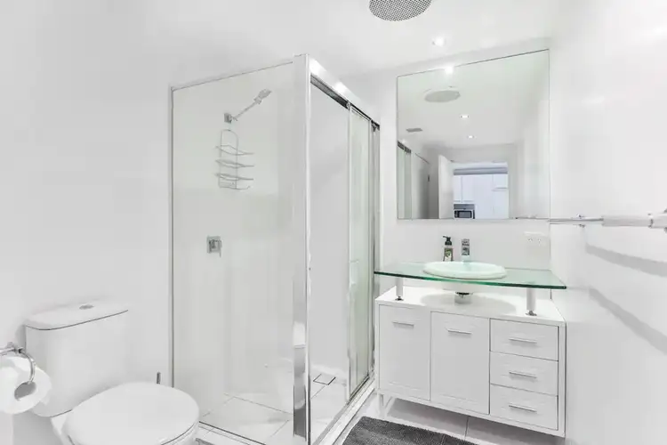 Sixth view of Homely unit listing, 11/161 Marine Parade, Southport QLD 4215