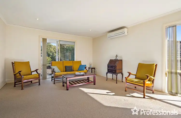 Sixth view of Homely unit listing, 2/17 Abraham Drive, Croydon VIC 3136