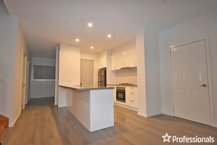 Fifth view of Homely house listing, 2 Diggers Walk, Lilydale VIC 3140