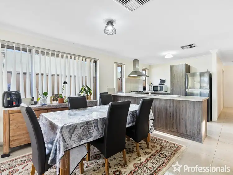 Fifth view of Homely house listing, 22 Sessilis Crescent, Wattle Grove WA 6107