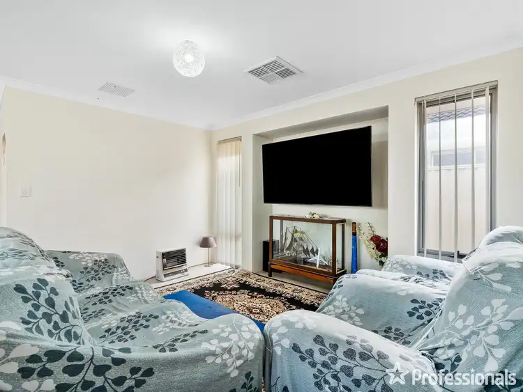 Sixth view of Homely house listing, 22 Sessilis Crescent, Wattle Grove WA 6107