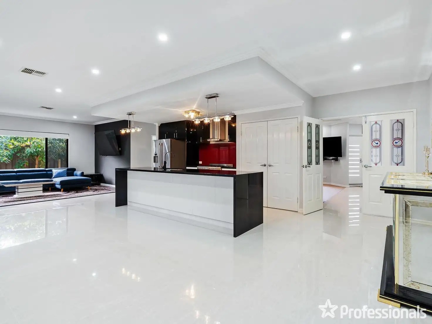 Main view of Homely house listing, 2 Cayenne Street, Wattle Grove WA 6107