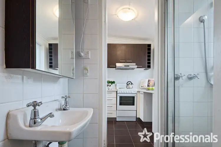 Fifth view of Homely studio listing, 21/4 Wando Grove, St Kilda East VIC 3183