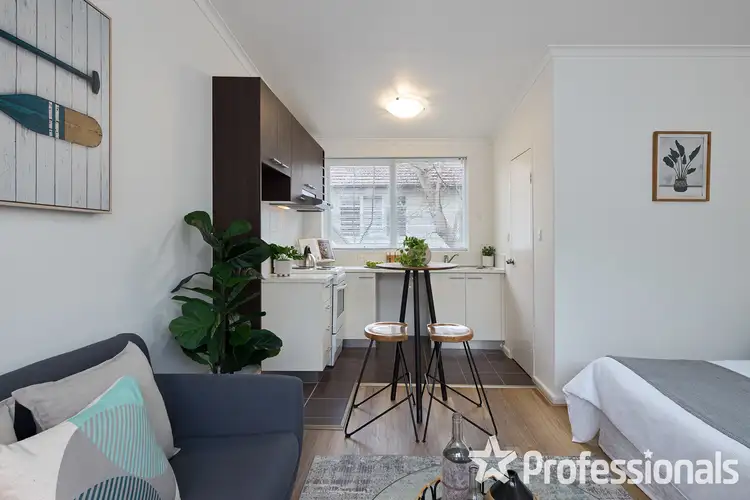 Sixth view of Homely studio listing, 21/4 Wando Grove, St Kilda East VIC 3183