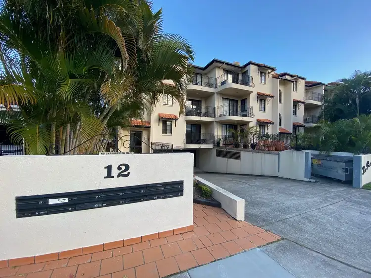 1/12 Canal Avenue, Runaway Bay QLD 4216