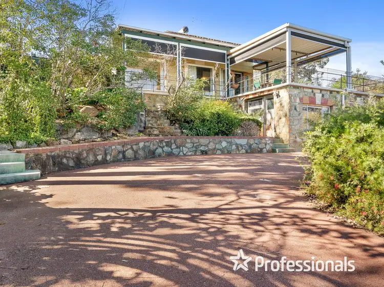 160 Kalamunda Road, Gooseberry Hill WA 6076