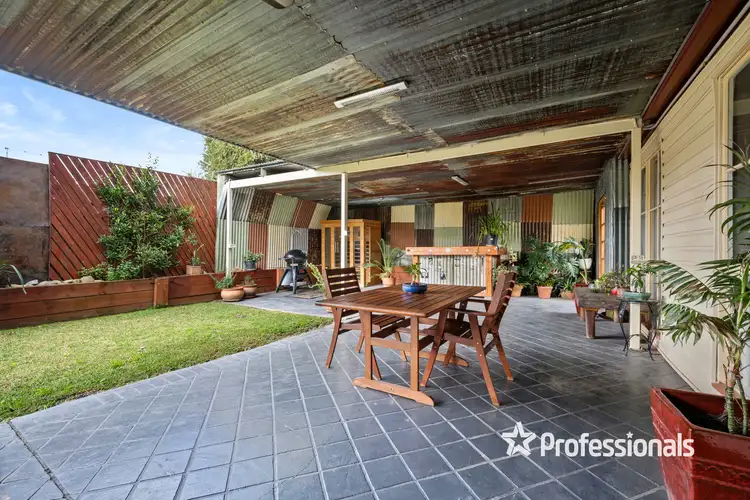 Third view of Homely townhouse listing, 2/114 Docking Street, Wodonga VIC 3690