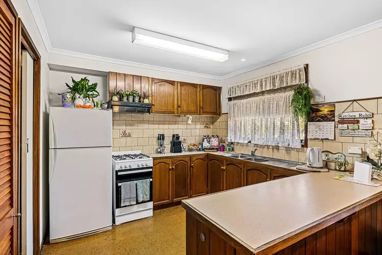 Fifth view of Homely house listing, 1/2 Julie Court, Kangaroo Flat VIC 3555