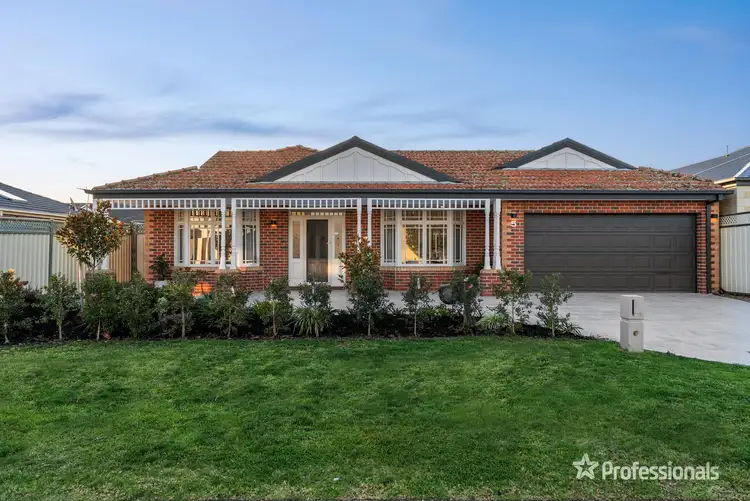 Second view of Homely house listing, 5 Speargrass Drive, Hillside VIC 3037