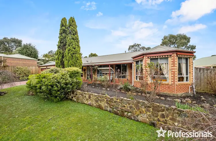 15 Michael Lane, Mount Evelyn VIC 3796