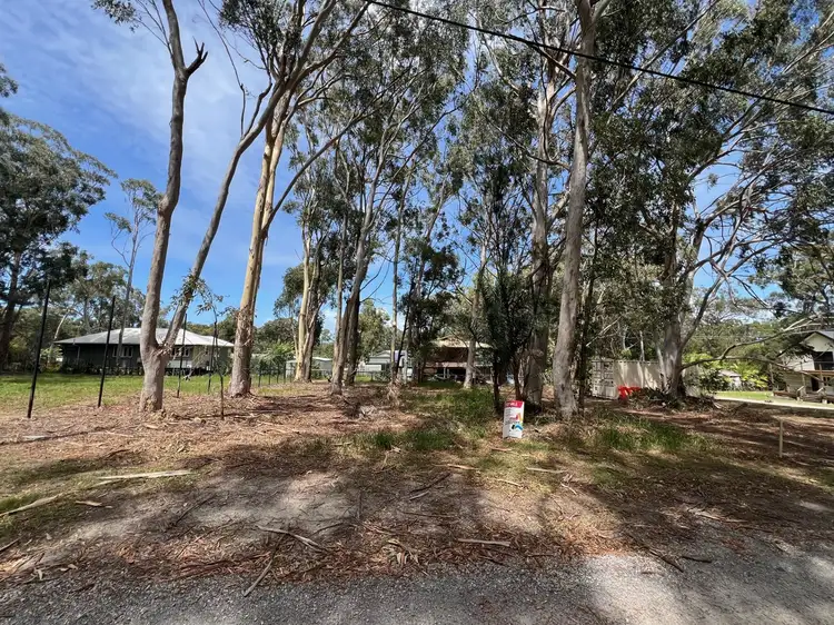 20 Parakeet Street, Macleay Island QLD 4184