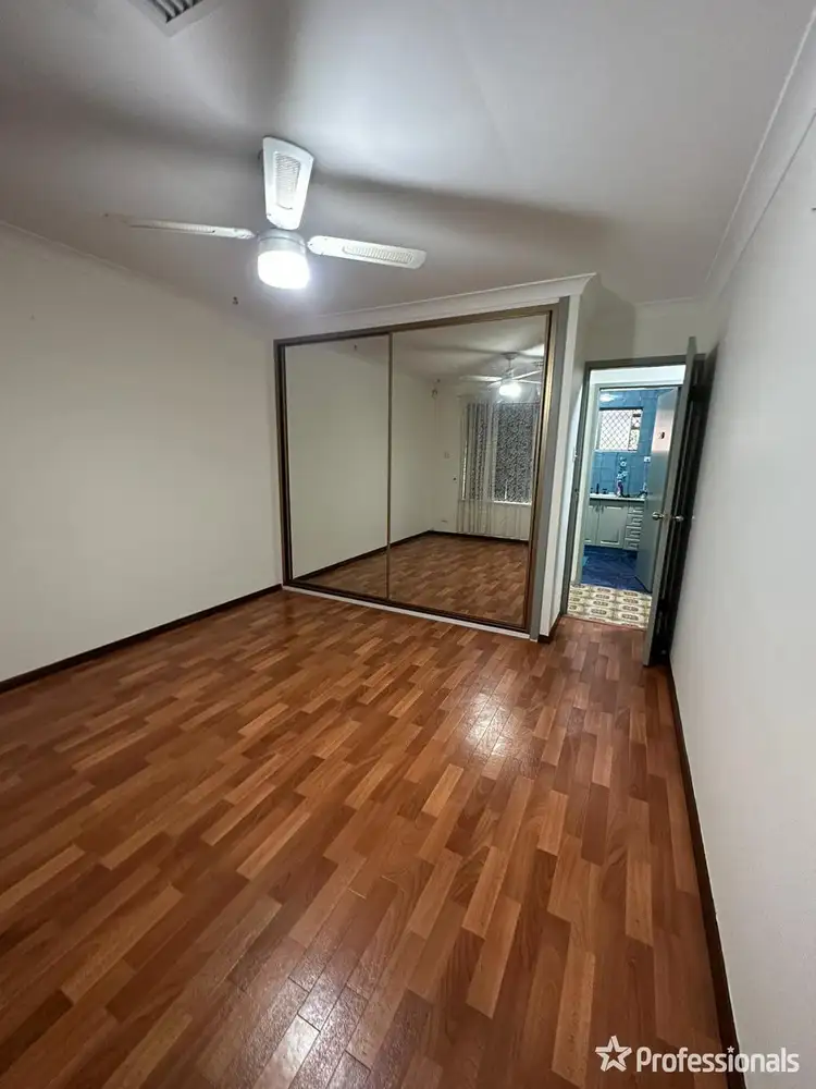 Sixth view of Homely house listing, 60 Mahonia Way, Forrestfield WA 6058