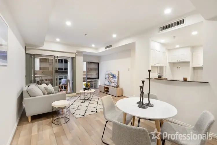 105/15 Queens Road, Melbourne VIC 3004