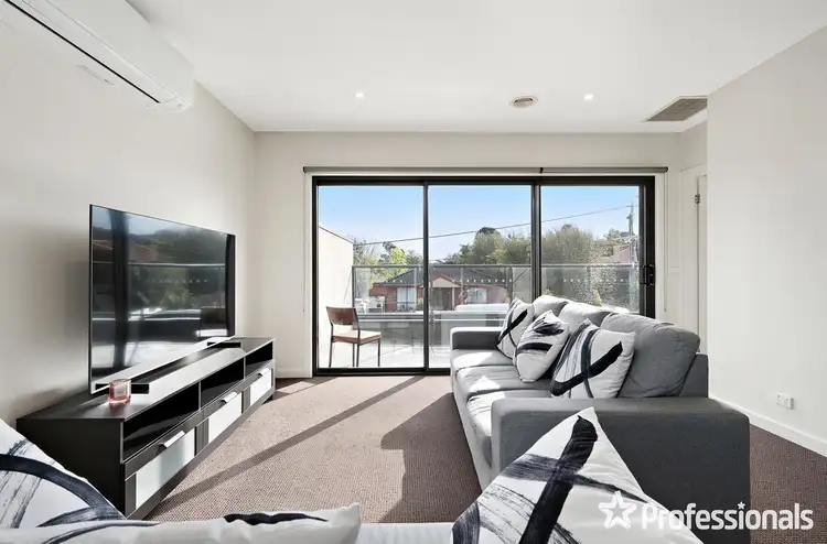Fourth view of Homely townhouse listing, 2/7 Narcissus Avenue, Boronia VIC 3155