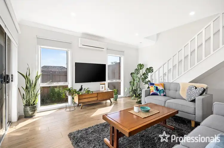 Fourth view of Homely townhouse listing, 5 Raffaele Close, Lilydale VIC 3140