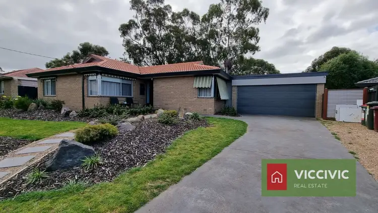 31 Hood Crescent