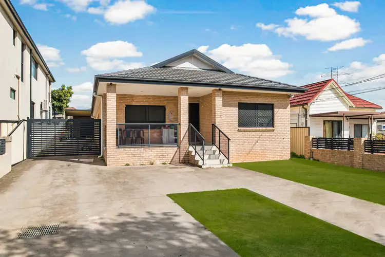 42 Mimosa Road, Greenacre NSW 2190