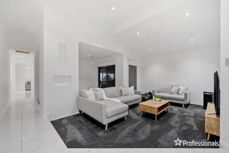 Third view of Homely house listing, 15 Pimelea Way, Hillside VIC 3037