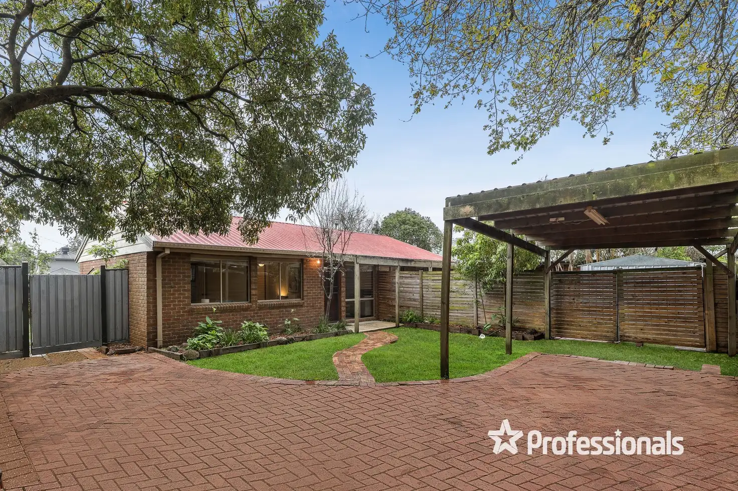 Main view of Homely house listing, 1/37 Jarvis Avenue, Croydon VIC 3136