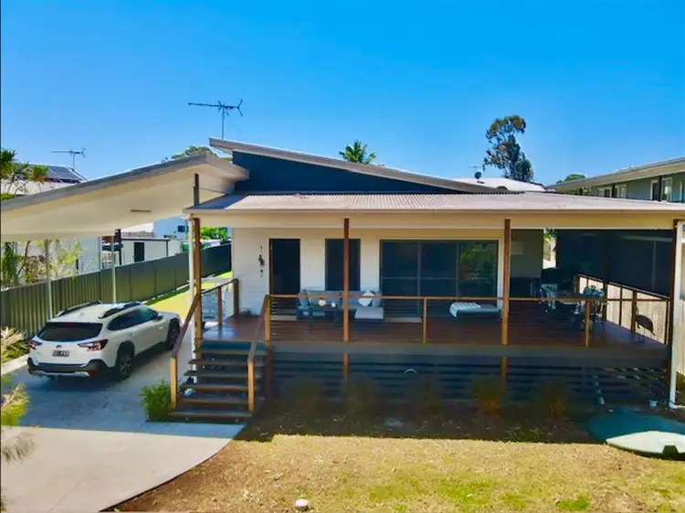 33 Tingara Street, Macleay Island QLD 4184