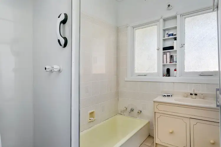 Sixth view of Homely house listing, 2 Havlin Street West, Bendigo VIC 3550