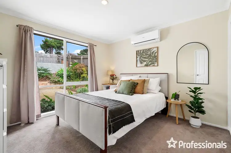 Fifth view of Homely house listing, 2/11 The Crescent, Mount Evelyn VIC 3796