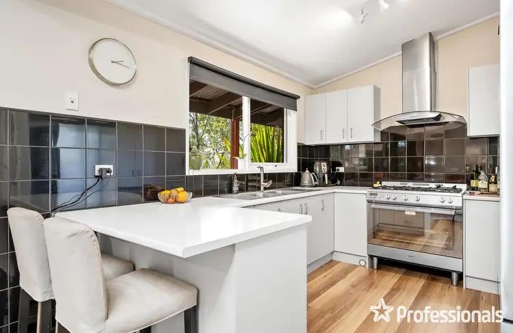 Sixth view of Homely house listing, 10 Sharland Close, Mount Evelyn VIC 3796