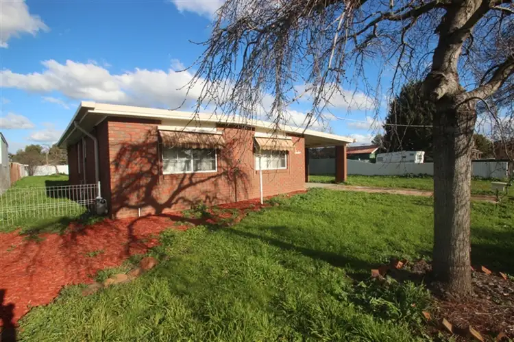 12 Mcneil Street, Carisbrook VIC 3464