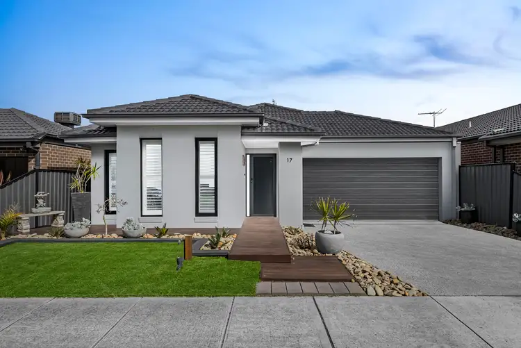 17 Sunningdale Drive, Hillside VIC 3037