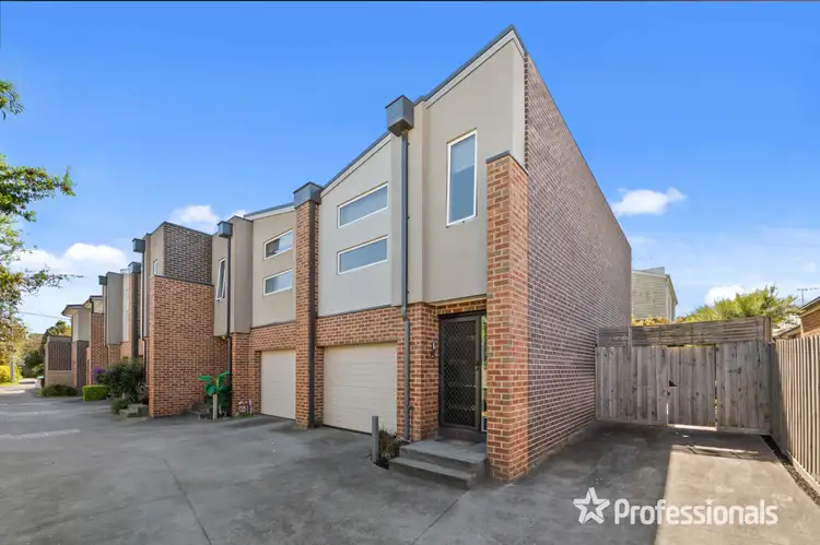 Main view of Homely townhouse listing, 6/5 Narcissus Avenue, Boronia VIC 3155
