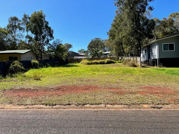 14 Waterside Drive, Macleay Island QLD 4184