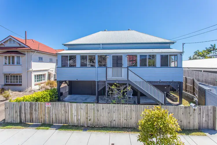 28 Third Avenue, Sandgate QLD 4017