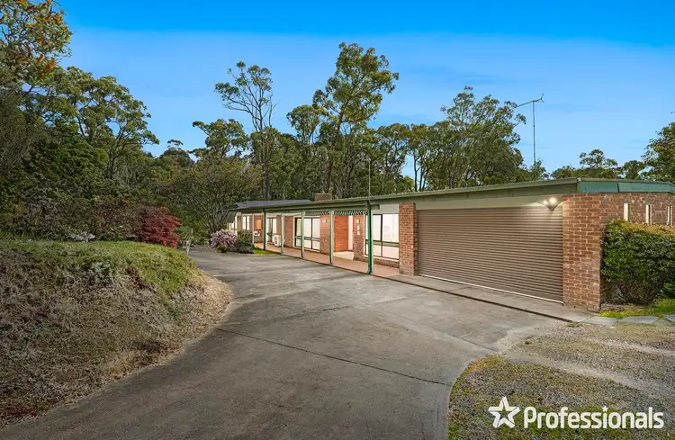 42 Warrawee Road, Mount Evelyn VIC 3796