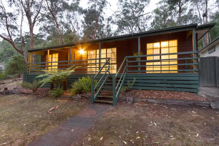 54 Commercial Road, Mount Evelyn VIC 3796