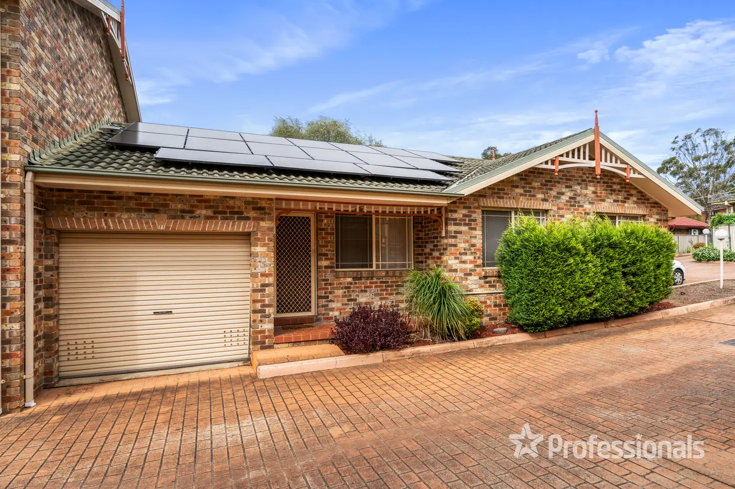 Main view of Homely villa listing, 11/26 Holland Crescent, Casula NSW 2170