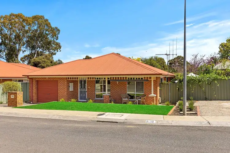 Unit 2/12 Sunset Boulevard, Spring Gully VIC 3550