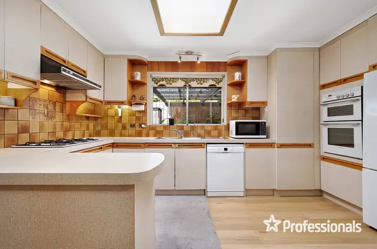 Second view of Homely house listing, 4 Warren Court, Mooroolbark VIC 3138