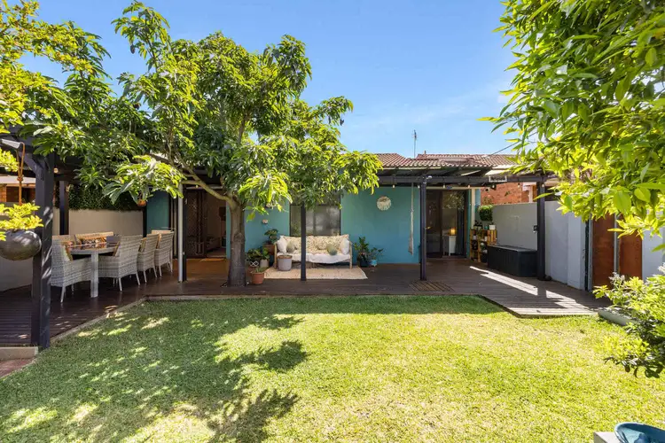 2/151 Deanmore Road, Scarborough WA 6019