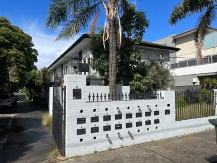 33 Woolton Avenue
