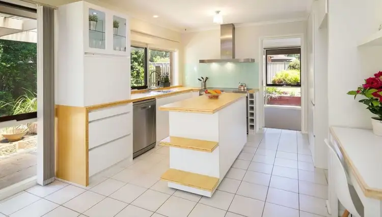 Fourth view of Homely house listing, 8 Whitehall Court, Wodonga VIC 3690