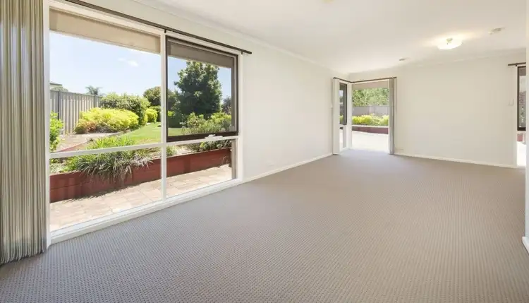 Fifth view of Homely house listing, 8 Whitehall Court, Wodonga VIC 3690