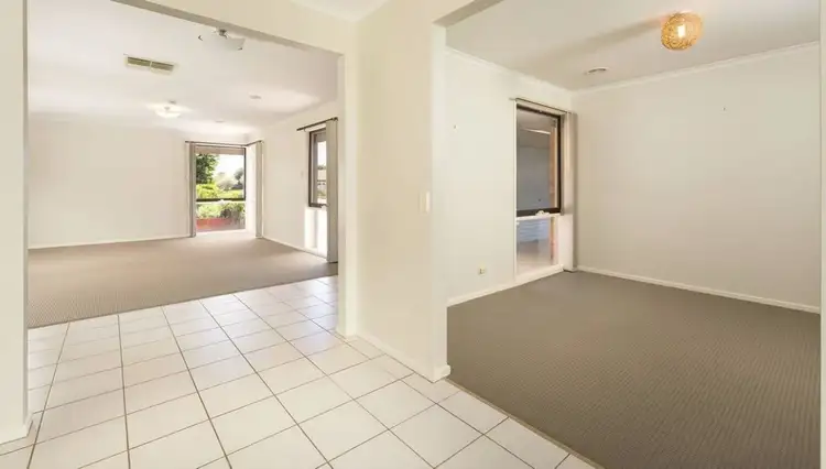 Sixth view of Homely house listing, 8 Whitehall Court, Wodonga VIC 3690