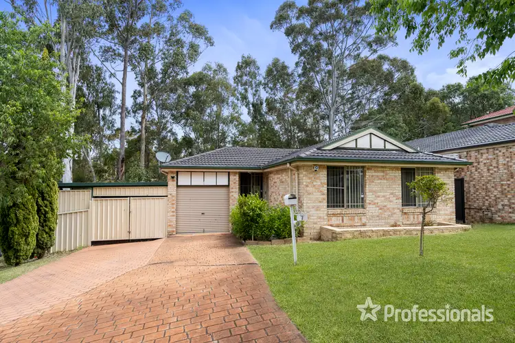 7 Ian Place, Casula NSW 2170