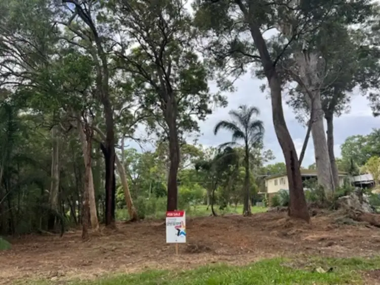 5 Kooberry Street, Macleay Island QLD 4184