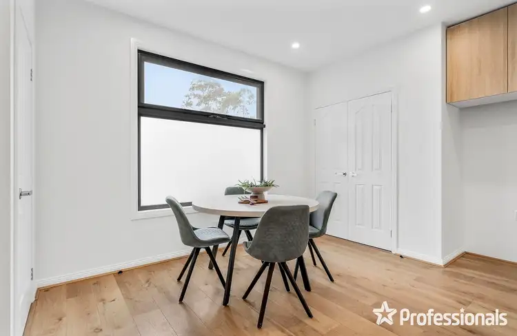 Second view of Homely house listing, 7/12 Cardigan Road, Mooroolbark VIC 3138