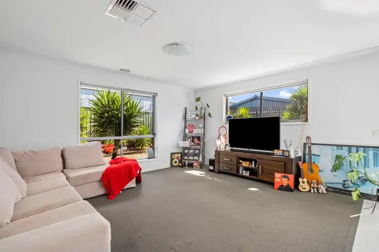 Second view of Homely house listing, 4 Cross Street, Kangaroo Flat VIC 3555