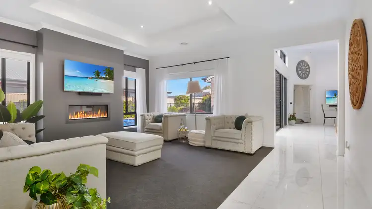 Second view of Homely house listing, 5 Daylesford Crescent, Kialla VIC 3631
